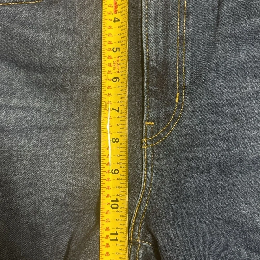 Levi's high waisted mom jean dark wash denim jeans size 27‎